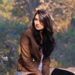 Nikita Dutta Instagram - Winter sun soaking 💫✨🦄 .. #GunGunatiRehtiHoon #BTS #ZeeMusicOriginals #PalakMuchhal #YasseerDesai #JeetGannguli #AdilSheikh Pic courtesy: @prathamesh_shinde_photography_