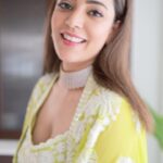 Nisha Agarwal Instagram – Wouldn’t want to wear my pearls any other way!! 

This green outfit from @mishruofficial and jewelry from @shoppaksha is giving all the Diwali feels, it’s clearly one to remember. Currently I’m running between Diwali parties and prep for hosting at my place.. what are your Diwali plans this year?

#festiveindianwear #indiandesigners #weddingwear #indianwedding #indianweddingdress