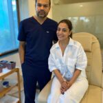 Nisha Agarwal Instagram – Iv always looked after my skin, and I can’t emphasize enought the importance of having a good dermatologist. 

I recently met Dr. Yash Mehta from @acsc_mumbai who is fabulous at what he does, but what I like best is that he explains the science and how exactly it works. 

Thank you doc for always being there for my skin and it’s needs ♥️