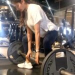 Nithya Ram Instagram – “Never miss a Monday”😅❤️ #instateels #instagood #workouroutine #sweatitout #gymmotivation #femalefitnessinspiration