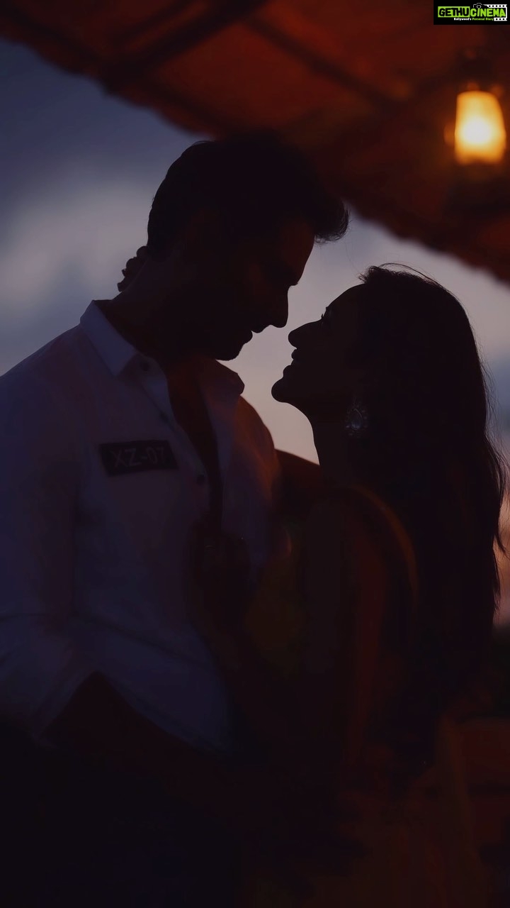 Nusrat Jahan - 52.6K Likes - Romantic Hangover ā¤ļø
#srk #romance #music #therapy #throwbackthursday #lovereelsā¤ļø #instagood #instalove #instareels
@bipradip_chakraborty @kiara_sen111 @siladitya_dutta
@abinashbhowmick_official @brushofpritam @himadrib19
@sujitdas466 @sanjuktan @avi_shake__