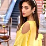 Nusrat Jahan Instagram – I guess all mommies have crushed 👗🙈🙈🙈

#mommylife #yellow #dinnerdate #wednesday #beloved #love #life #instafashion #instadaily