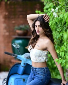 Nusrat Jahan Instagram - 🌸 🌸 🌸 

#instapic #instagood #instalove #flowerpower #love #life