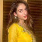 Nusrat Jahan Instagram - 💛 💛 💛