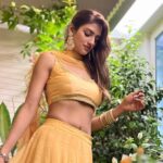 Nusrat Jahan Instagram - From the archive 💛 #ınstadaily #instafam #instapic #yellow #archive #sunday #weekend