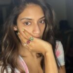 Nusrat Jahan Instagram - Embracing the imperfection. PS. We are just humans 😇 #nomakeup #monday #selflove #motivation #loveyourself #imperfect #beyou