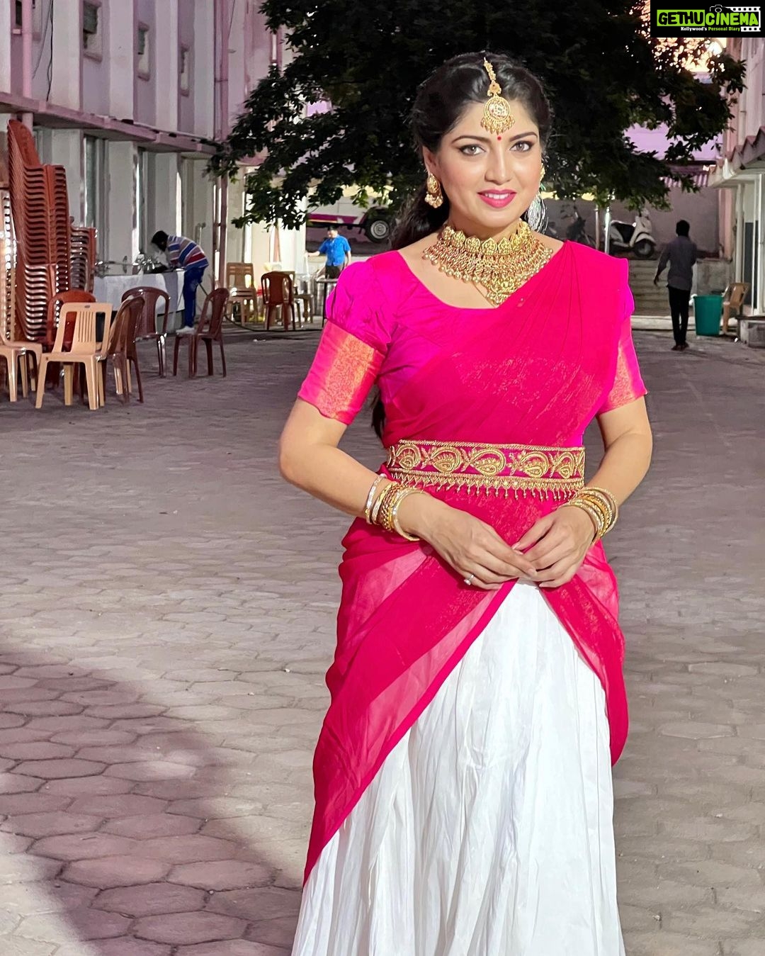 Papri Ghosh Instagram - Thanks for the beautiful costume & jewelry @zyr_designingstudio @zyr_rental #suntv #snk #erode #actress #paprighosh #halfsaree #jewelry #traditional