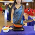 Papri Ghosh Instagram – #tamil #comedy #dialogue #cooking #funny #reels #actress #saree #jewelry @chennai_jazz #suntv #serial