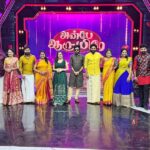 Papri Ghosh Instagram - Happy Vinayagar Chaturthi 🙏😃 Watch our special show at 2pm @suntv @naresheswar #suntv #serial #vinayagarchathurthi #vanathaipola #magarasi #sundari #aruvi #abiyumnaanum #pandavarillam #explorewithnareshandpapri