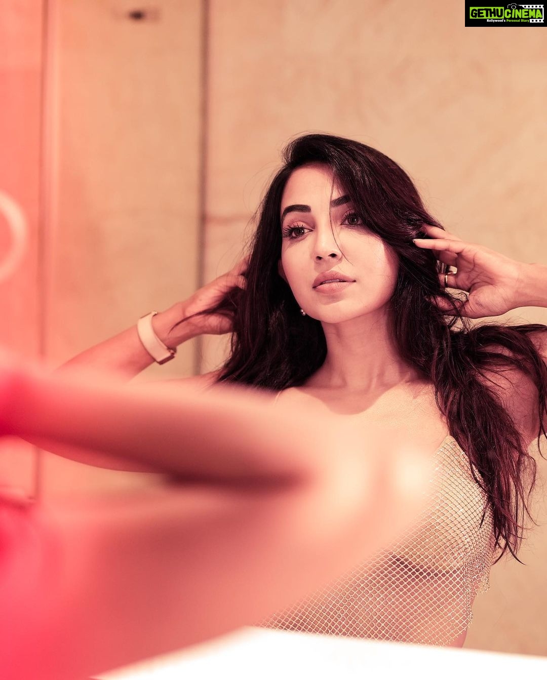 Parvatii Nair - 104.4K Likes - Most Liked Instagram Photos