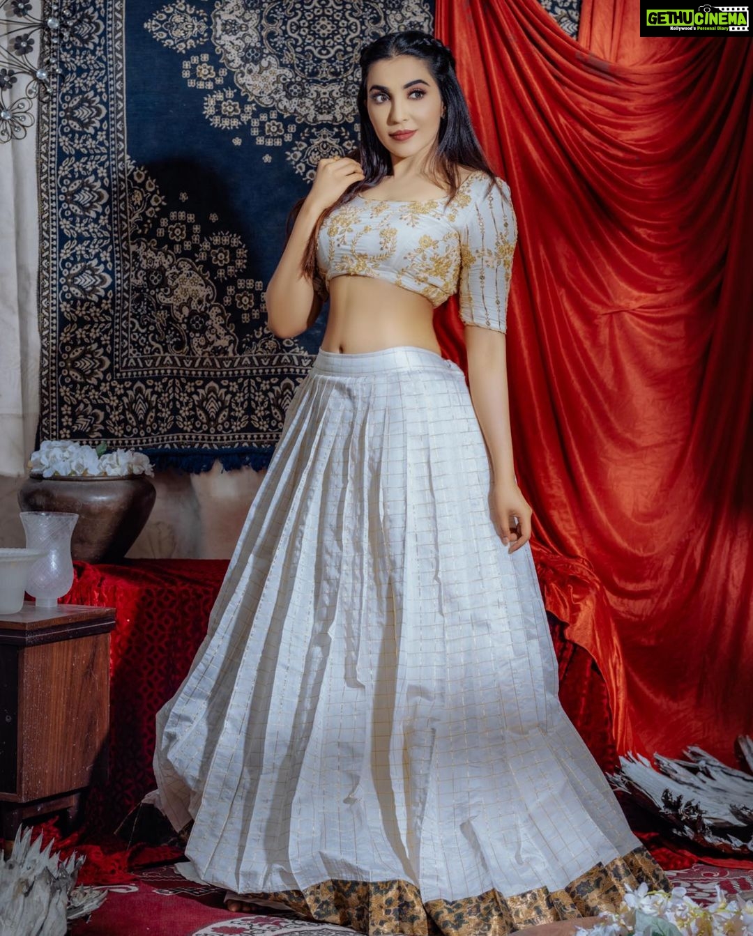 Parvatii Nair - 83.8K Likes - Most Liked Instagram Photos