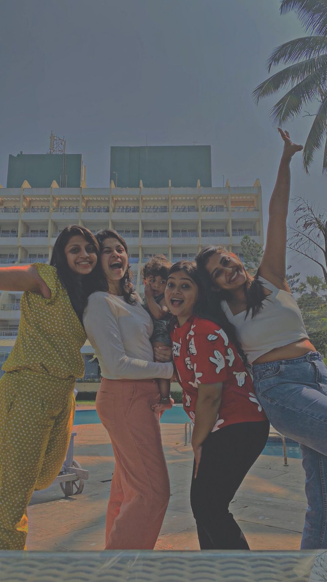 Pooja Jhaveri Instagram - Others only made it to the cover photo. And yet @krati_bhandari @duanajames did not even make it to the cover picture ! . . . But but but….. we did it 🥰 . . So proud of my girls; being mommas + working women + living poles apart and in the shittiest mumbai traffic, travelling all the way to make it happen for me….. I love you guys soooo muchhh…. Just made me feel the love they have for me….. Forever my GIRLS over everything else ❤️🥰✨ 15 years and counting ❤️ . . @bcreative.charmi @priya.p.parab @bhoomiie @krati_bhandari @duanajames . . #friendsforever #mygirls #girlsnightout #girlstrip #thingsyoudoonholiday #reels #reelsinstagram #reelit #reelitfeelit #trendingreels #trendingsongs #trend