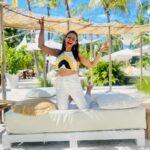 Pooja Jhaveri Instagram - Grooving on to the music of life !!!! . . #trending #trendingreels #reelsinstagram #reelitfeelit #grooving #grove #celebration #celebratinglife #miami #nikkibeach #frommytraveldiaries Nikki Beach Miami