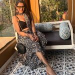 Pooja Jhaveri Instagram - When you finally get a sunday, you are only going to chill 🙈😄 . . #sundayfunday #lazysunday #sundaying #sundayvibes