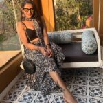 Pooja Jhaveri Instagram - When you finally get a sunday, you are only going to chill 🙈😄 . . #sundayfunday #lazysunday #sundaying #sundayvibes