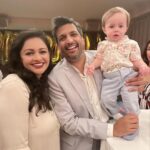 Pooja Kumar Instagram - #fbf congrats @maneeshkgoyal and Andrew and welcome to the world of parenting! It’s the best job ever!!! Can’t wait for this little angel to meet Naavya and create more memories!! #babies #india #america #parenting #grateful #blessed