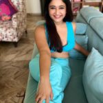 Poonam Bajwa Instagram – The game was called Match the couch 🦋

📸 @curls_and_curves555