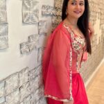 Poonam Bajwa Instagram - Caption ideas ? Park Hyatt Chennai