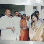 Poonam Kaur Instagram - #joharysr I feel extremely lucky that I have found the pictures , I can only say one thing #JoharYSR , wearing a woven sari on which I had experimented with mehendi then , painter/artist was chitra uncle ( who was saved by my father in accident where he lost his life) , Ramesh kandukuri garu also in frame 🙏