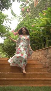 Preetika Rao Instagram - Nature ❤

.

.

.

.

.

.

.

.

.

.
#goodmorning #shayarilove #shayarilover #voiceover #preetikarao