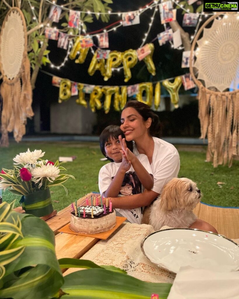 Priya Anand Instagram - Moments are yours to make and celebrate… With a grateful heart I thank you for thinking of me today ❤️ .. Today was perfect in soo many ways big & small! ❤️