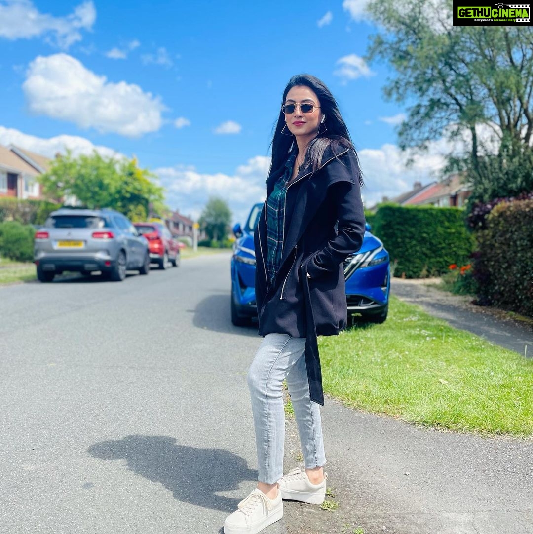 Priyanka Mondal Instagram - #londonlife London, United Kingdom