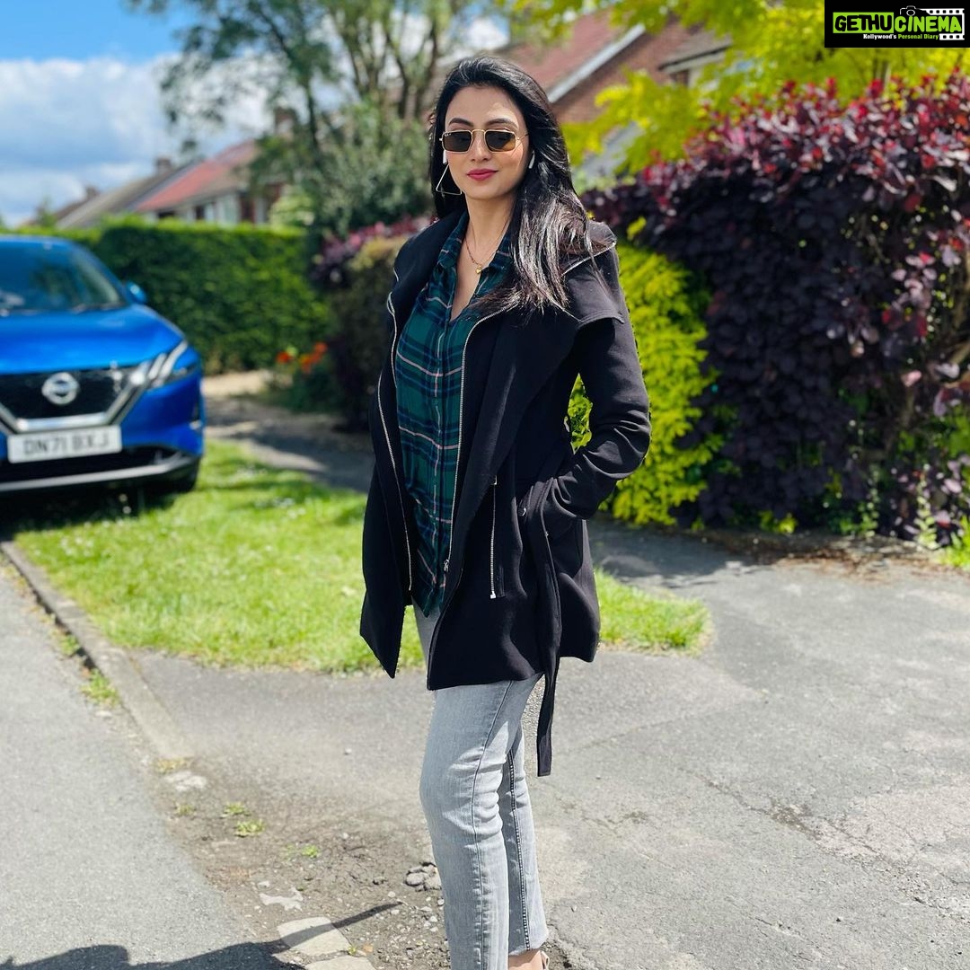 Priyanka Mondal Instagram - #londonlife London, United Kingdom