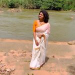 Priyanka Nair Instagram - “When you do things from your soul, you feel a river moving in you, a joy.” 📸 by Appu ♥️ - Rumi #reelsinstagram #badeachelagtehain #priyankanair