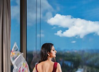 Priyanka Nair Instagram - "Happy girls are the prettiest" @priyankanairofficial . Click and Retouch: Alwin Malayattoor @alwinmalayattoor . Styling & Makeup Elsamma Johnson @elsamma_johnson_ . Saree @urbanic_women_fashion_store . Blouse Aanu Nobby @aanunobbyofficial . Production Suraj Rajanandan @suraj_rajanandan . @crowneplazakochi . . @godoxindiaofficial @godox_global @sonyalphain @sonyindiaofficial @sonyalpha #priyankanair #priyankanairphotoshoot #actresspriyanka #crownplaza #crownplazakochi #malayalamactress #anusithara #aparnabalamurali #honeyrose  #anikhasurendran #anaswararajan #estheranil #malayalamactress #keraladiaries #keralaphotography #keralafashion #malayalamserial  #kochi #trivandrum #saniyaiyappan #starmagic #mohanlal #keerthysuresh  #nivinpauly #dulquersalmaan #nimishasajayan #tovinothomas #love #instagood #fashion Ernakulam City, Kerala