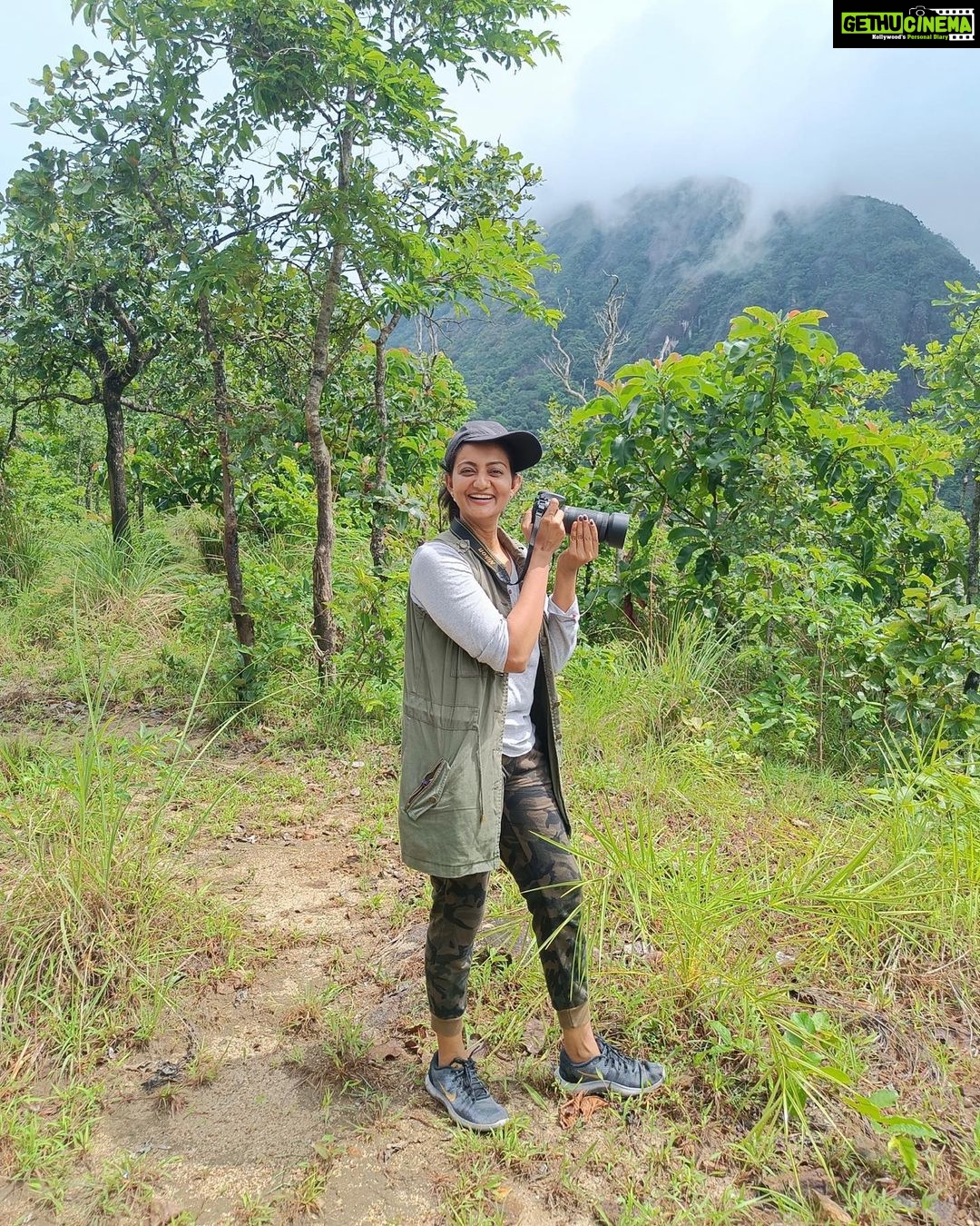 Priyanka Nair Instagram - It is an illusion that photos are made with the camera …they are made with the eye ,heart and head ☺️ #throghthecameraeye #naturephotography #trekking #priyankanair #naturelovers