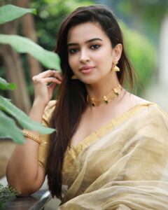 Pujita Ponnada Instagram - You are everything that you’ll ever need,
You are the love of your life ✨

The last of this series,
Comment below and tell me which of the 6 is your favourite ❤️

📸@thescienceofphoto 
Blouse by @mehsha_designer_boutique 

#pujitaponnada #love #actor #goodmorning #saree #sareelovers