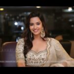 Pujita Ponnada Instagram - From the Pre Release event of ‘Aakasa Veedhullo’ ✨ Wish you all a very happy Ganesh Chaturthi 🙏 Styled by @officialanahita Outfit: @issadesignerstudio Jewellery: @kiara.jewelry Hairstylist: @hairby_luckey #pujitaponnada #actor #love #aakasaveedhulloonsep2nd
