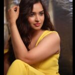 Pujita Ponnada Instagram - Let go of everything that is weighing you down and fly high 💛 Shot by @thescienceofphoto #pujitaponnada #actor #goodvibes #love #happymonday