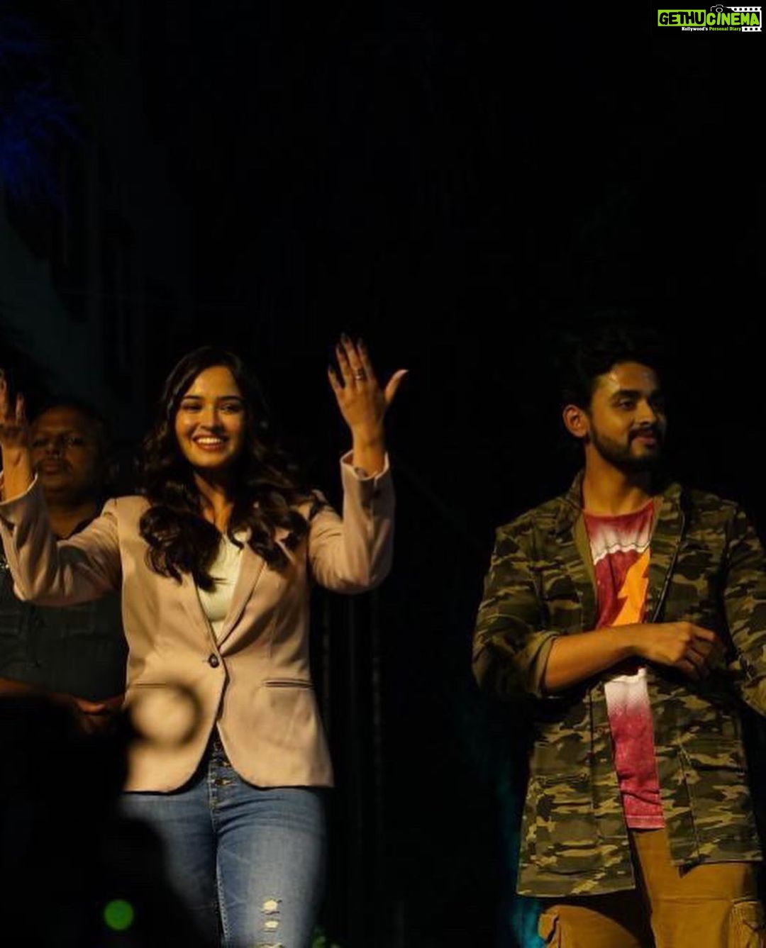 Pujita Ponnada Instagram - Can’t keep calm cuz #aakasaveedhullo is getting closer to its release! ❤️ Thank you @inside_tkr for being an amazing audience, your energy last night was contagious! ✨ Thank you @dop_teja for these amazing candid captures, I couldn’t find a single pic in which I am not animated or standing still haha😅 @actorgauthamkrishna @aakasaveedhullo_thefilm #aakasaveedhullo #pujitaponnada #actor #goodvibes #love TKR College of Engineering And Technology