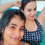 Pujita Ponnada Instagram - Beating the heat 🌊 #pujitaponnada #actor #goodvibes #love #summervibes