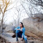 Pujita Ponnada Instagram - Midweek blues 💙 📸 @thescienceofphoto #pujitaponnada #actor #goodvibes #love #goodmorning