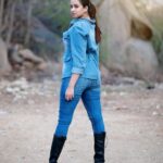 Pujita Ponnada Instagram - Denim kinda day 🕶 📸 @thescienceofphoto #pujitaponnada #actor #goodvibes #love #happyweekend