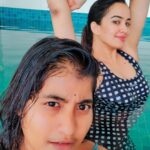 Pujita Ponnada Instagram - Beating the heat 🌊 #pujitaponnada #actor #goodvibes #love #summervibes