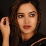 Pujita Ponnada Instagram - When two like minded ppl meet, magic happens 🖤 Full credit to @thescienceofphoto for these incredible portraits, absolutely love them! #pujitaponnada #actor #love #potrait