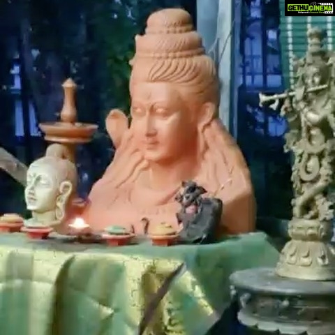 Rachana Narayanankutty Instagram - Today at Guruvayur Temple Time : 8:30 PM With @padmakumargeetha @kalamandalamjancy @bhagya_92 @savitha.kiran.142 @kiranjimenon @koppamvinod
