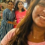 Rachana Narayanankutty Instagram - Conventional customary! @rachananarayanankutty 💕 @padmakumargeetha 💓 #rachananarayanankutty #thanjavur #kumbakonam #swamimalai #thrissur #chola #cholastyle #templesofindia #ladiestrip #vacation #vacationmode Thanjavur