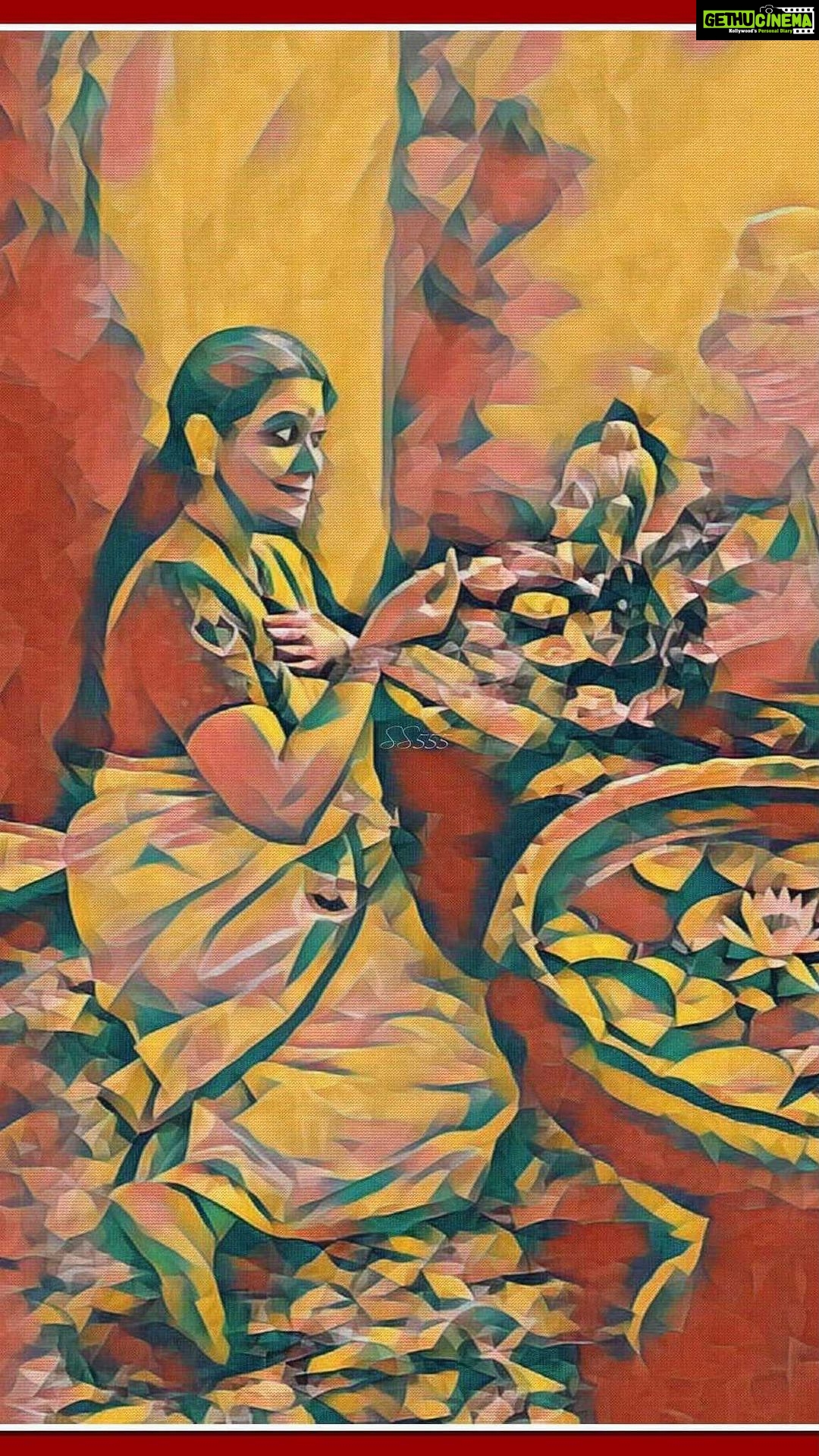 Rachana Narayanankutty Instagram - From the recent Kūchipūdi concert at Kakkad MahaGanapathi temple. Thank You @adharsh_floyd_ for the beautiful editing 🥰🙏🏼