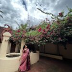 Rachana Narayanankutty Instagram - Camouflage is the most interesting of all the Arts💝 PC @___namitha.___ #rachananarayanankutty #camouflage #saree #traditional INDeco Hotels, Swamimalai