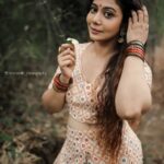 Rachana Narayanankutty Instagram - *Nature is so gold, ah! Vishu is too hue* @rachananarayanankutty MUA & Styling : @styledby_nami @___namitha.___ jewellery : @anokhi_priyakishore Support : @gokul_das_oh @raja_lakshmi_rajeev #vishu #shoot #happiness #actress #malayalamfilm നമ്മുടെ തൃശ്ശൂർ