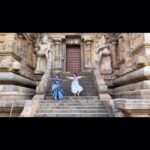 Rachana Narayanankutty Instagram - Dancing with your teacher is always like 😇😇😇 That too at a serene space!@padmakumargeetha VC @bhagya_92 #dancer #dance #koochipoodi #jathulu #jathi #gangaikondacholapuram #dancerforlife #dancereels #danceeveryday #dancerforever #wanderingdancer #rachananarayanankutty #geethapadmakumar Gangaikondacholapuram