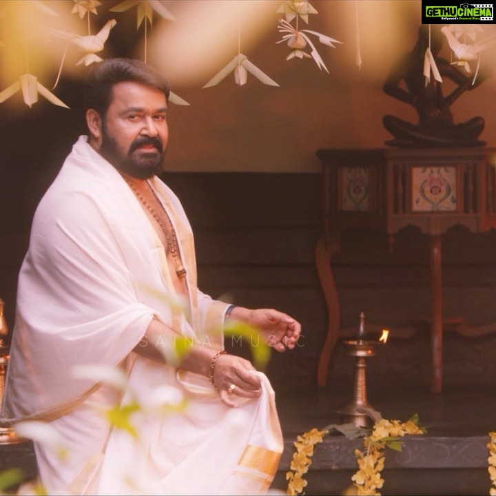 Rachana Narayanankutty Instagram - Thaaruyizhum out now… #aarattu @mohanlal @rahulrajmusic @unnikrishnan_b_director @swasikavj @malavikacmenon @stephy_zaviour @varghese_antony_1964