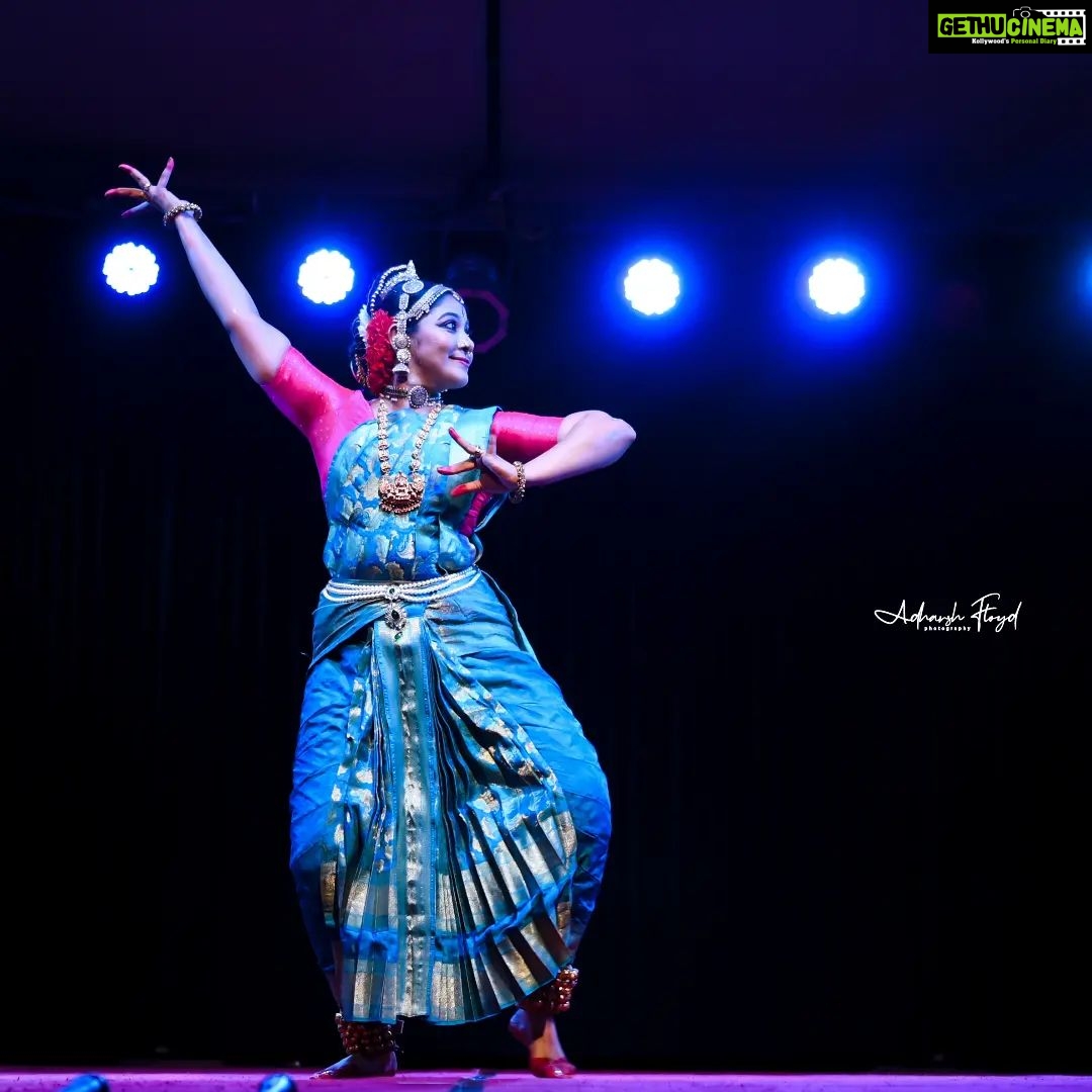 Rachana Narayanankutty Instagram - കക്കാട് ശ്രീ മഹാഗണപതിക്ഷേത്ര ഉത്സവം 2022 Kakkad Sree Mahaganapathy Temple, കക്കാട് ശ്രീ മഹാഗണപതി ക്ഷേത്രം