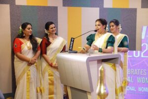 Rachana Narayanankutty Instagram - Such a beautiful day it was… @amma.association 
Thank You for your valuable presence teacher @shailajateacher 

Thank You @ar_handlooms_kuthampully for the settumund for our thiruvathirakkali 🙏🏼 
Love you all 
@ponnammababu @imbeena.antony @thesnyalikhan @ananyahere @surabhi_lakshmi @devichandana82 @ansiba.hassan @swasikavj @parislaxmi @shwetha_menon @riaa_saira @lakshmi.sruthi @pillai_manju @sarayu_mohan