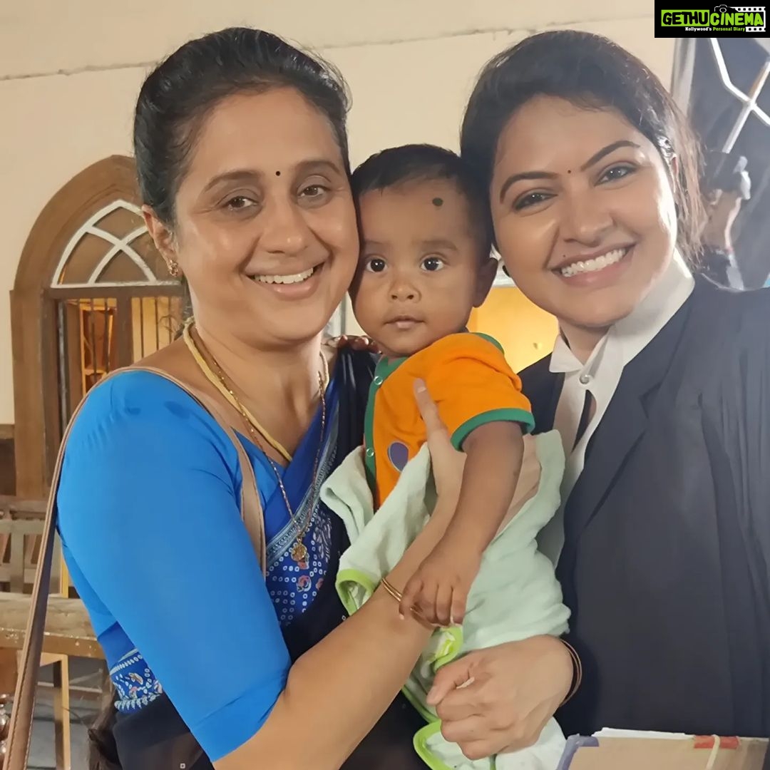 Rachitha Mahalakshmi Instagram - Thanku PPA team nd thanku for d whole crew for having me on d show.... ππ»ββοΈππππ It was pleasure working with extremely lovely co stars...... Abhishek sirπ€π€π€ @devayani_raajakumaran π @parvathyofficial π @nivashinidivya π₯° @niyazj_official βΊοΈ @devipriya23_official π @vandanamichael3 π ππππ Hope v work again ππππ #pudhupudhuarthangal #zeetamizh πππππππ