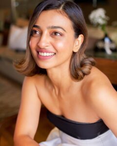 Radhika Apte Instagram - Outfit - lovebirds.studio Styling - @alliaalrufai @nayaabrandhawa @alliaandnayaab Makeup - @eshwarlog Hair - @jrmellocastro 📷- @miteshsphotography